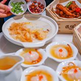 着实被他们家的菜品、茶点给诱惑到了，不仅味道好