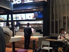 门面-肯德基(虹桥机场T2北指廊精选外卖点店)