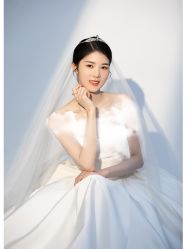 -雪中彩影婚纱摄影·微光艺术中心