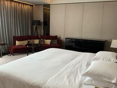 -广州天河希尔顿酒店