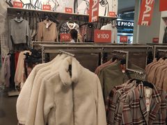 -H&M(鹏欣水游城店)