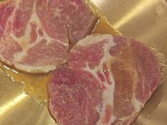 -臻牛烤肉