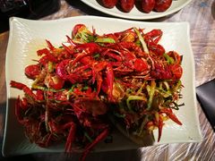 -巴厘龙虾·榜首油焖大虾(音乐学院·沿江酒馆店)