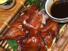 脆皮小刀鸭-老滇山寨•云南特色菜•地方菜•民族风情歌舞表演(金碧店)