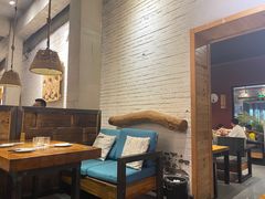 -苹果树下艺术餐厅(宋庄店)