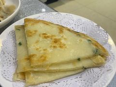 葱油饼-京城百饺园•东北菜馆(红谷滩店)