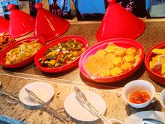-怡豪大饭店·49楼旋转自助餐厅