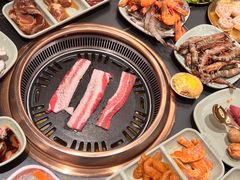 -梨花甄选自助烤肉(小寨原力场店)