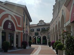 -佛罗伦萨小镇广佛名品奥特莱斯(疏港路店)