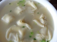 黄鱼馄饨-洪大妈·黄鱼面(金山嘴渔村店)