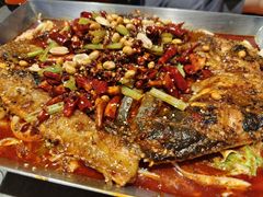 -鸣记脆皮烤鱼·海鲜烤鱼(马栏店)