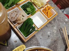 -牛牛章·章鱼水煎肉(光谷世界城店)
