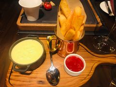 -恰餐厅及酒吧 CHAR Bar & Grill (北京丽都皇冠假日店)