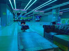 -世代星球·保龄球·镭战真人CS·团建(杨浦店)