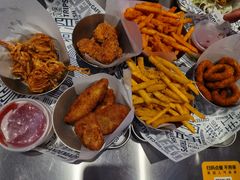 -TRIPS BURGER(大钟寺店)
