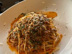 经典意大利细面配蒜味番茄酱-WOLFGANG PUCK KITCHEN & BAR(迪士尼小镇店)