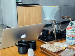 -星巴克臻选(盐城金鹰聚龙湖店)