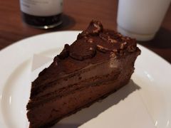 -Fridi Patisserie Cafe