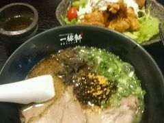 -一豚轩·烧鸟·豚骨拉面(五四路店)