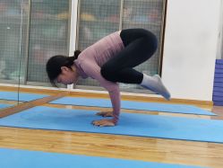 -亚太瑜伽普拉提学院