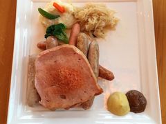 -LENBACH兰巴赫西餐啤酒坊(大连星海广场店)