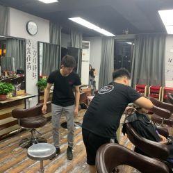 -镁连社·美联社