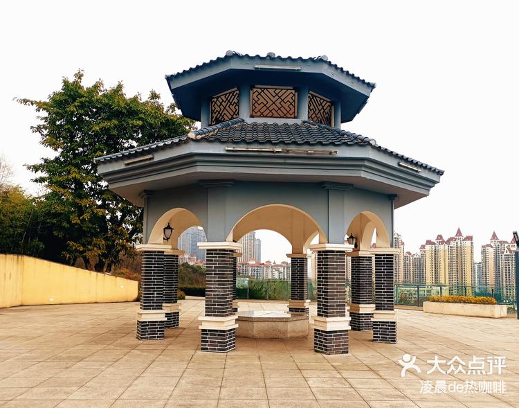 太阳正好浅游渝北金山公园