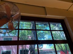 -云阿蛮云南生烫牛肉米线(奉贤路店)