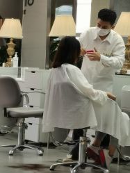 -变画·发型STUDIO