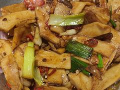 -松沪名灶·豆浆鱼头·新上海菜(飞航吾悦广场店)