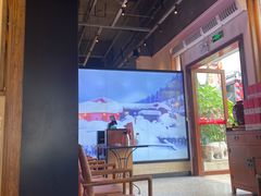 大堂-北院·果木烤鸭·25年东北菜(创意产业园店)