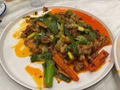 -鑫巴蜀小镇 · 水煮鱼专研店(玉桥店)