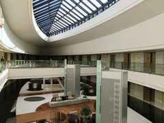 -上海滴水湖皇冠假日酒店