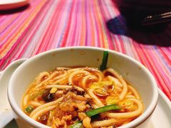 -香巴拉云南餐厅(华莱坞店)