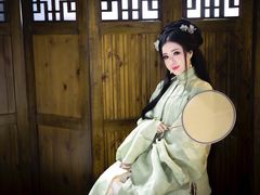 -九月鹰飞汉服摄影工作室