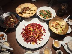 -沅江水·湖南家宴(南村万博长隆商圈店)