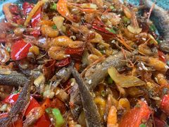 香辣小鱼小虾-鱼乐岛餐厅·户外花园主题餐厅