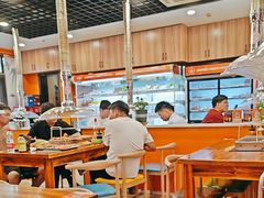 -哈尔滨小酒馆·鲜肉现穿自助烧烤(康新花园店)