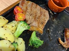 -必胜客(阿罗海店)