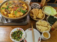 -猫爷的腔调·黔小馆(交大医学住宅区店)