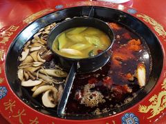 -重庆巴九门老火锅(阳朔店)