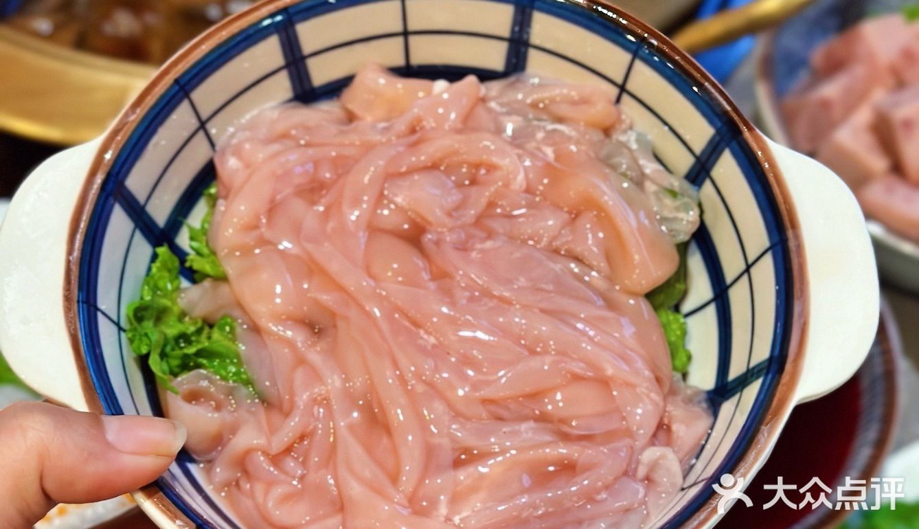 藏在居民区里的重庆火锅店，蒜里甜牛肉串爱了‼️