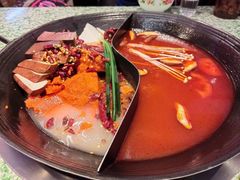 -肖婷姐大铁锅重庆火锅(南湖店)