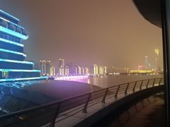 -SU lounge the lake view湖景酒廊