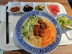 【味一楼兰州拉面】酸菜牛肉面-味一楼兰州拉面(机场一店)