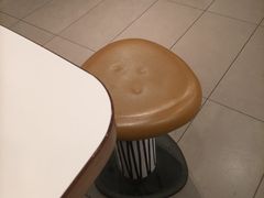 -麦当劳(上海虹桥站30B检票口楼上)