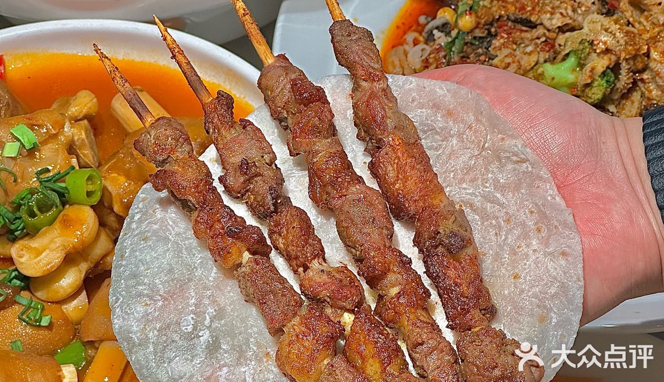 不去新疆也能吃到正宗的新疆菜啦！