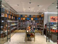 -VENCHI 闻绮(北京国贸商城店)