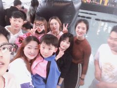 -嘿哟动霸CHUA·新潮玩运动娱乐中心·蹦床滑冰团建乐园