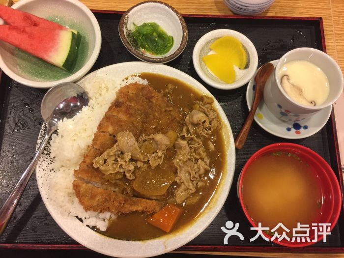 咖喱牛肉猪排饭套餐